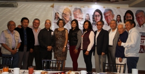 Candidatas de Morena con columnistas