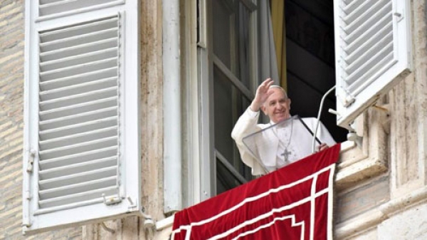 Papa: “abramos nuestros corazones a la paz, la alegría y la misión”
