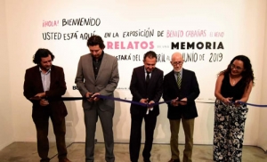 Inauguran la exposición del artista gráfico Benito Cabañas