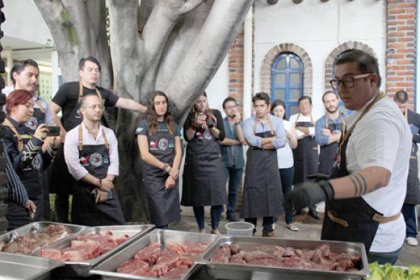 U.S. Meat Export Federation imparte taller sobre Maridaje en Puebla
