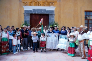 Barrio de la Santísima Trinidad realiza entrega de convite