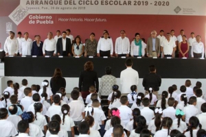 Promete Barbosa Huerta programa de recuperación de escuelas