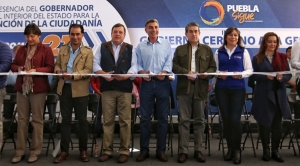El mandatario inaugura la Caravana de Progreso y la Feria de Empleo en Teziutlán.