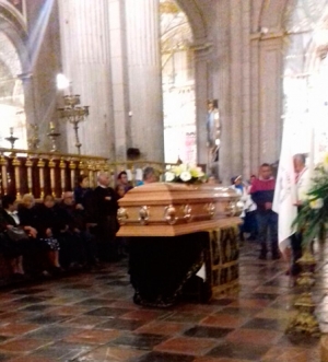 Velan a Rosendo Huesca Pacheco en Catedral