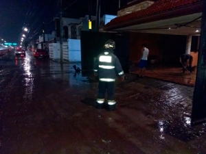 Bomberos Puebla implementa operativo acuario por lluvia