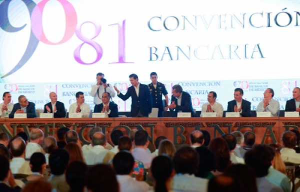 Encabeza EPN 81ª Convención Bancaria