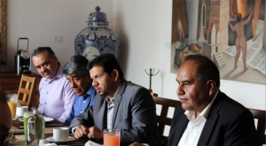 Genaro Morales y Erick Salgado con columnistas