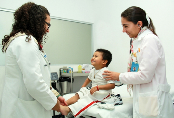 Puebla fortalece los servicios de salud