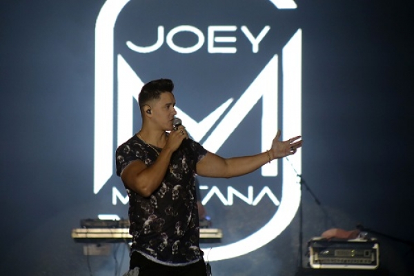 Joey Montana pone a bailar al ritmo de “PICKY, PICKY, PICKY” en la Feria de Puebla