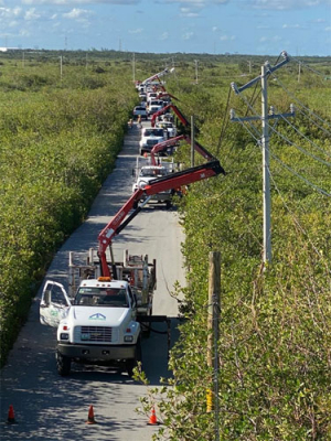 La CFE restablece el 99.5 % suministro eléctrico en Yucatán