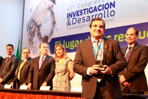 El Tecnológico de Monterrey entrega la máxima distinción en investigación con el Premio Rómulo Garza 2016
