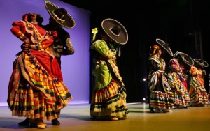 CCU BUAP rescatan tradiciones mexicanas