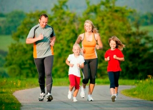 El ejercicio físico mejora la inteligencia de niños y adultos.