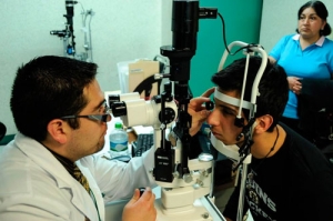 Recomendable acudir al oftalmólogo una vez al año, desde niños.