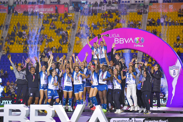 Tuzos femenil Campeonas y reynas del fútbol mexicano femenil