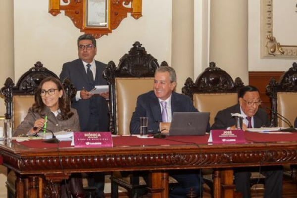 Cabildo de Puebla aprueba puntos organizacionales