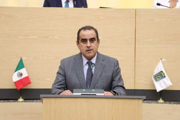 Piden establecer tarifas por uso de estacionamientos