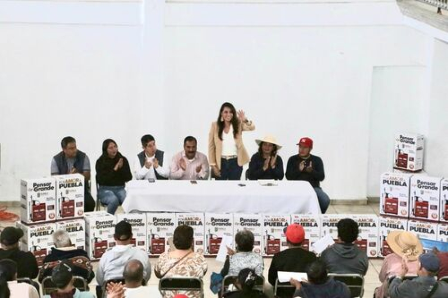 Refrenda Angélica Alvarado compromiso con productores