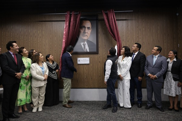 Congreso honra legado de Gilberto Bosques