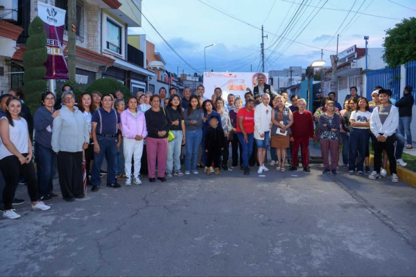 Modernizan alumbrado de Galaxia Bosques de Amalucan