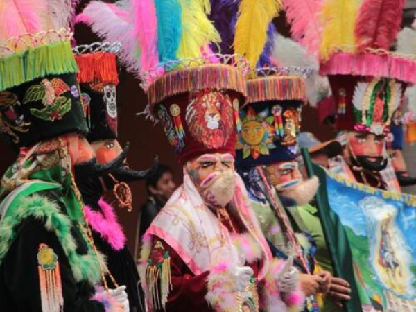 Entregan apoyos a Culturas Municipales y Comunitarias