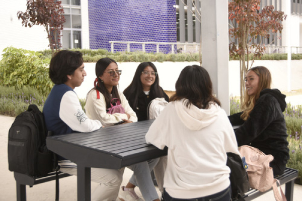 Estudiantes de nuevo ingreso llegan a la BUAP