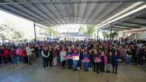 Puebla Capital entrega apoyos a Secundaria &quot;Gustavo Díaz Ordaz&quot;