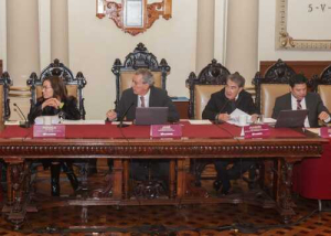 Cabildo aprueba cambios en estructura institucional