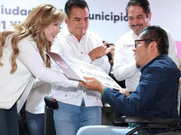 SEDIF lleva apoyos a Xicotepec y Huauchinango