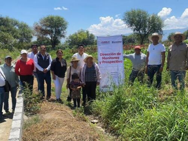 Construyen apancle en paraje de Altepexi