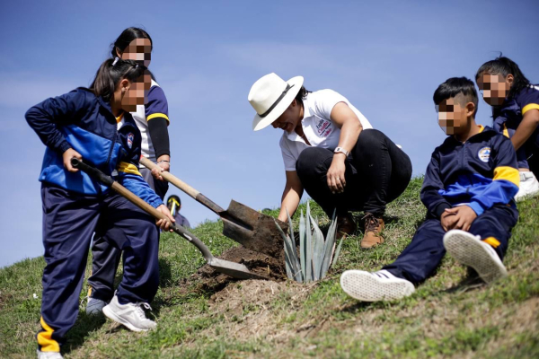 Encabeza Lupita Cuautle jornada de reforestación