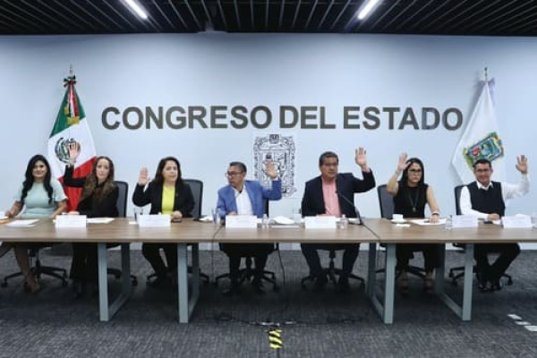 Diputados aprueban solicitudes de Acatlán de Osorio