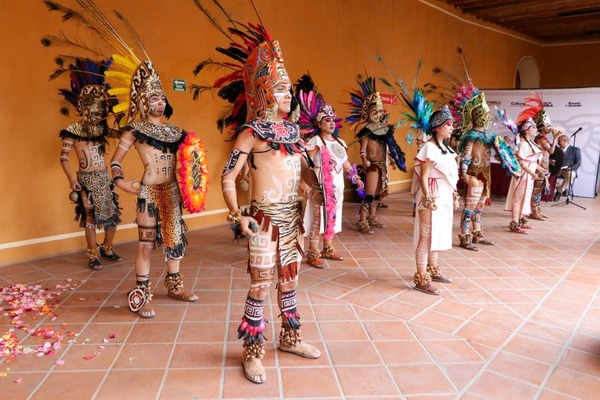 Honran Tradiciones con Expo Fotográfica en San Roque