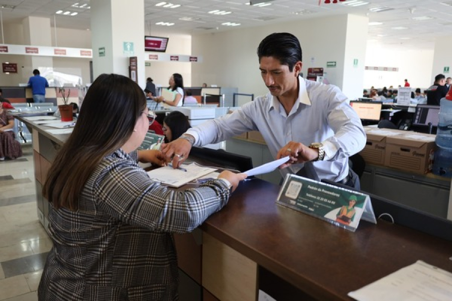 Autoridades llaman a evitar documentos falsos