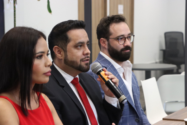 El Congreso impulsa la industria local del vestido
