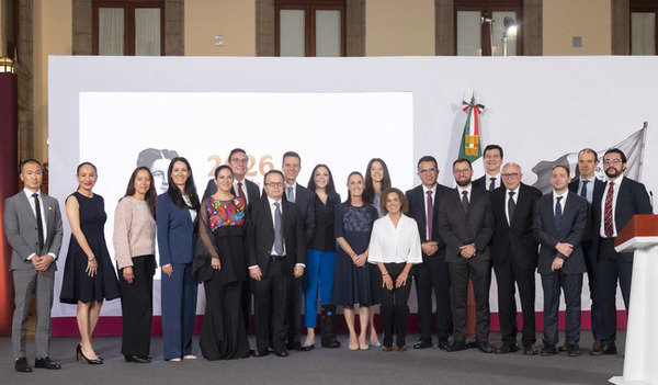"Plan México" impulsa producción de medicamentos