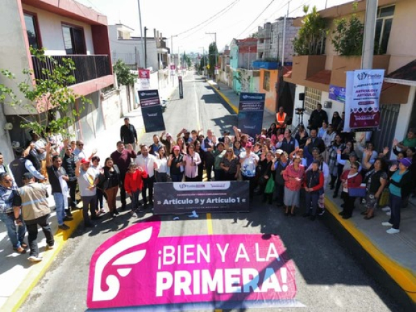 Estrena pavimentación la colonia Constitución Mexicana