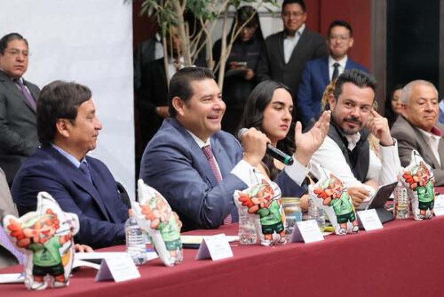 Inversión consolida el deporte en Puebla: Armenta