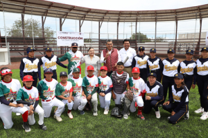 La cancha de béisbol &quot;Los Chopos&quot; es una realidad