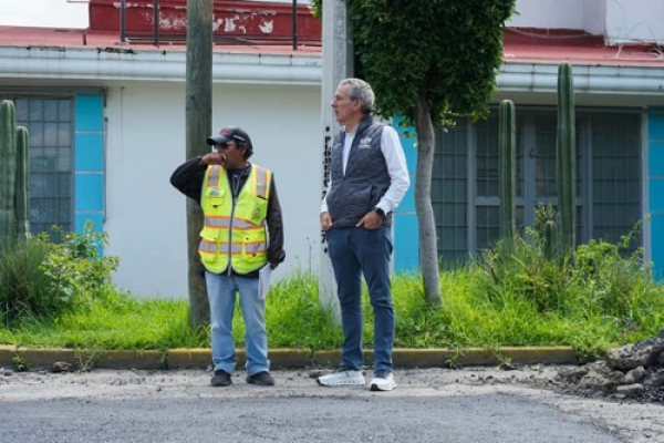 Supervisa Pepe Chedraui bacheo en Las Ánimas