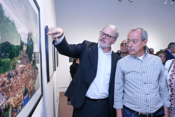 Inauguran exposición “Fidel es Fidel” en Puebla