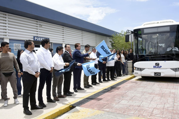 BUAP refuerza transporte en CU2