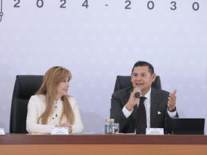 Más &quot;Casas del Abue&quot; para bienestar de adultos mayores