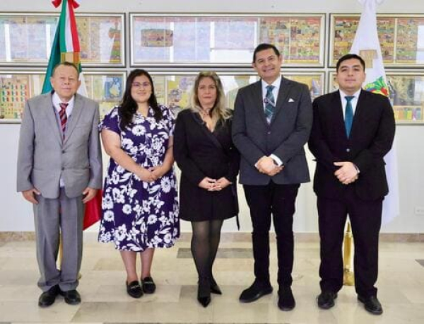 Gobierno de Puebla apoya a poblanos en EU