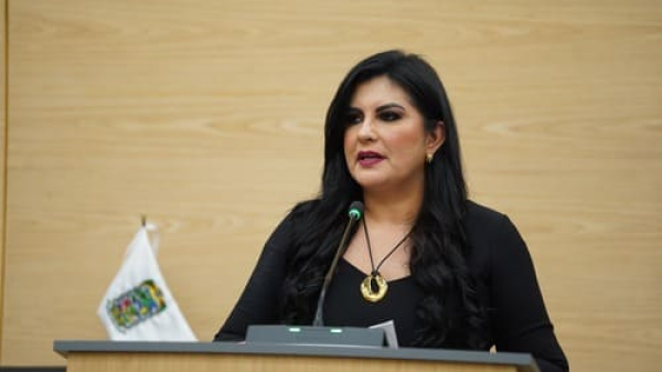 Buscan regular uso de celulares en escuelas
