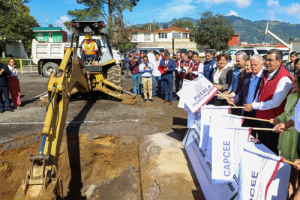 Se inició la construcción del techado de la cancha en la escuela de Teziutlán