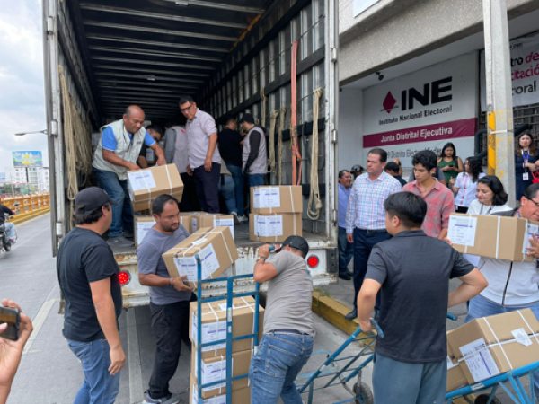 Recibe INE Puebla boletas electorales para elección judicial