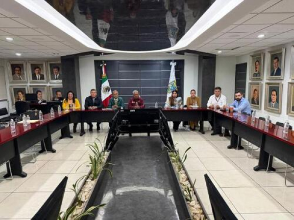 SEP mantiene diálogo con estudiantes normalistas