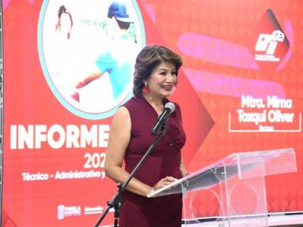 UTH: Mirna Toxqui rinde 1er informe