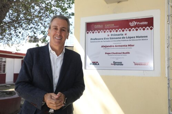Techados escolares beneficia a alumnos en Puebla capital